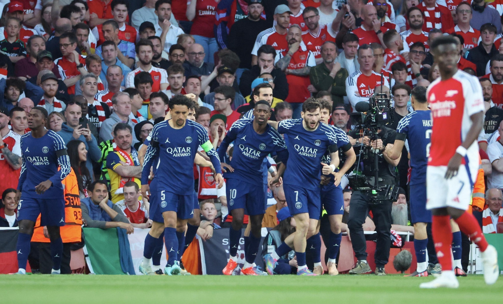 梅州客家不敌北京国安无缘保级，结束4年中超征程（梅州客家憾负北京国安未能保级，四年中超之旅画上句号）