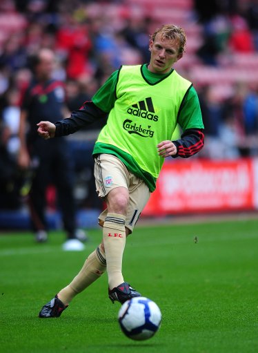 巴塞罗那理发师：欧洲杯期间，费尔明专门打电话让我给他理发