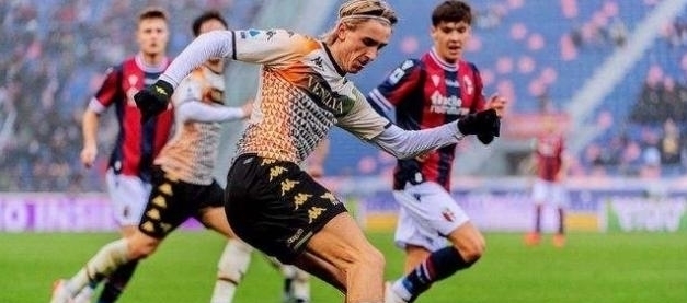 2025／26赛季英超：阿森纳4-1热刺，英超榜首在北伦敦德比到此一游（2025／26英超：阿森纳4-1热刺，榜首之旅打卡北伦敦德比）