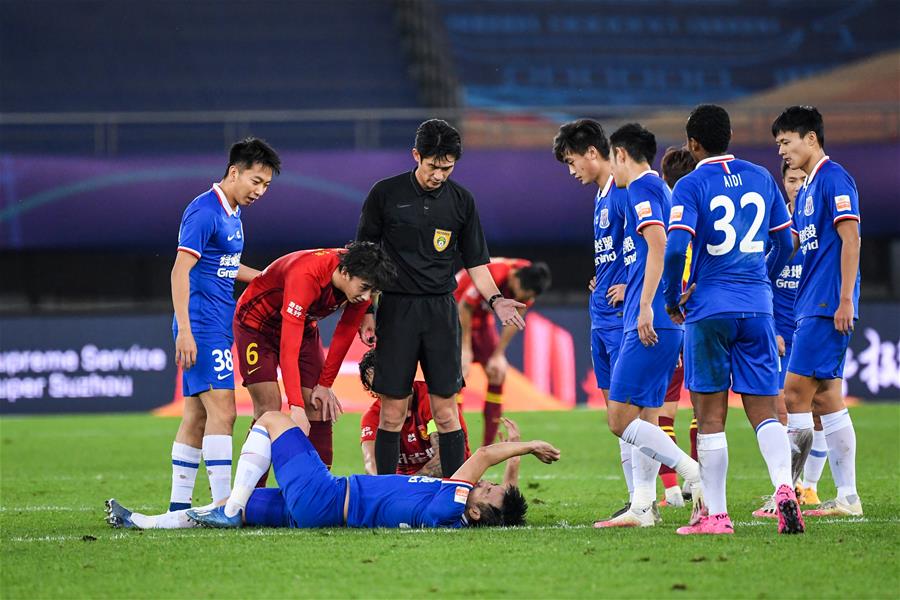 Shams：预计特雷·杨本月晚些时候复出，老鹰仍相信他