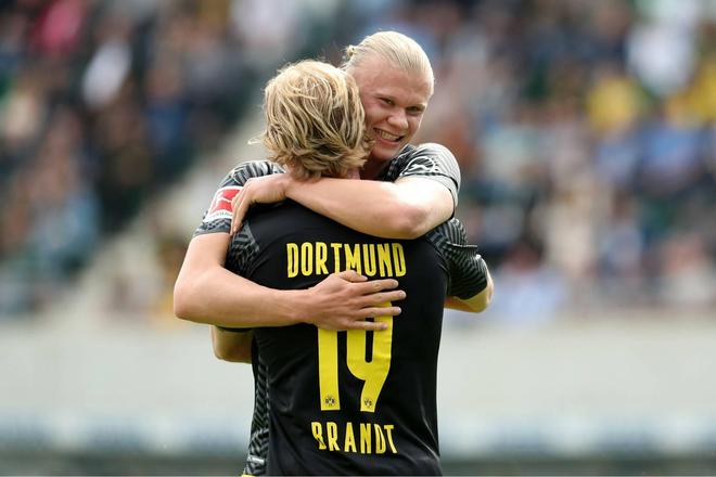 武磊：夺冠彰显海港底蕴，崇明一期球员会继续做好球队榜样（武磊：夺冠展现海港底色，崇明一期球员将继续为球队树立标杆）