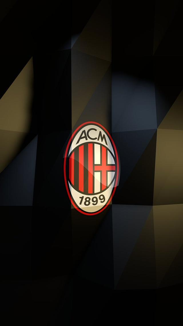 篮球CBA赛场出现精彩扣篮