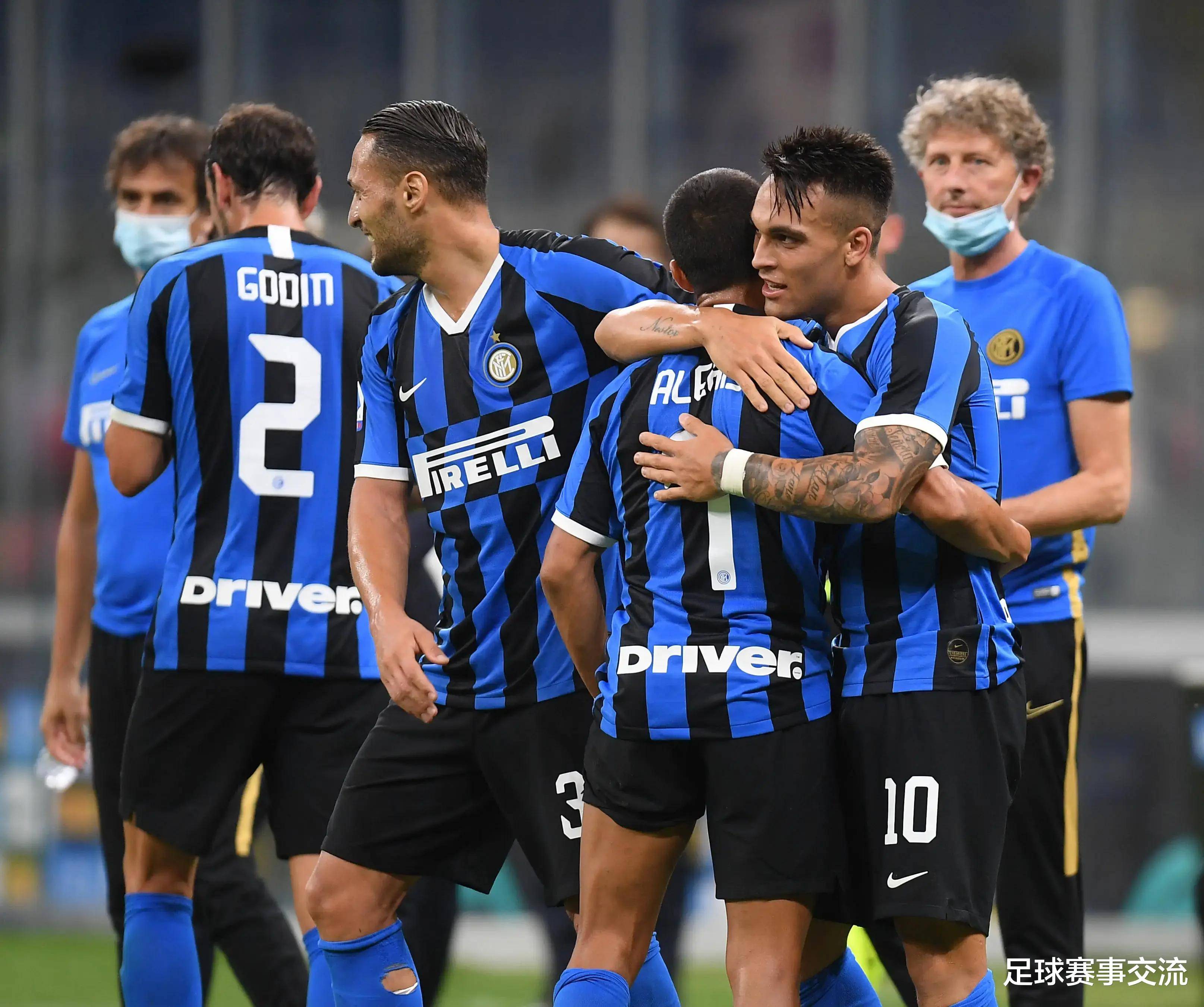 赫内斯支持废除50+1，拜仁球迷拉横幅反对：这是不可想象的