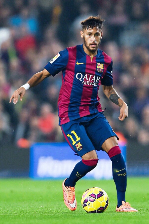 2025非洲足球先生最终入围名单：阿什拉夫、萨拉赫、奥斯梅恩