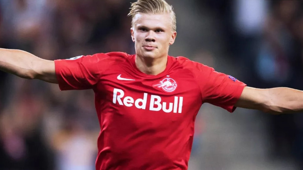 绿帽哥：皇马对阿诺德的表现极为不满，32万欧周薪却频受伤