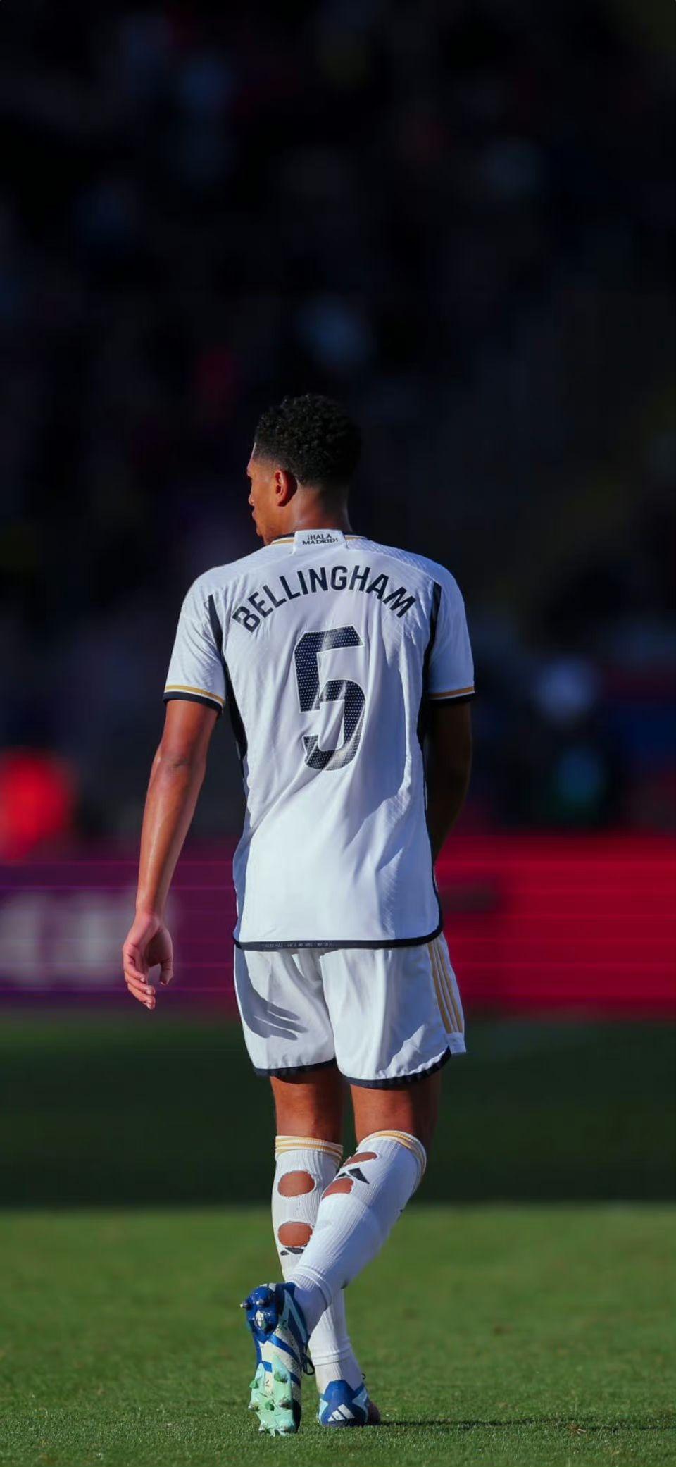 女足欧洲杯决赛开赛前几小时，英格兰中场图恩的祖母不幸去世