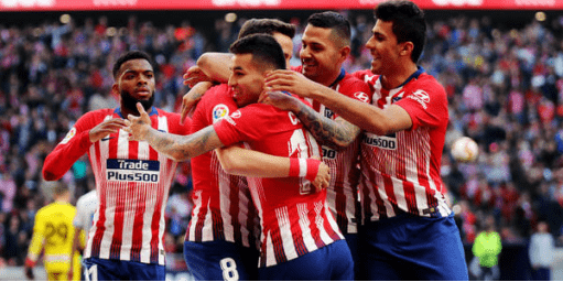 为国征战，感谢有你！国足官方为刚刚退役的尹鸿博送上祝福（国足官方送别尹鸿博：感谢为国而战，祝福踏上新程）