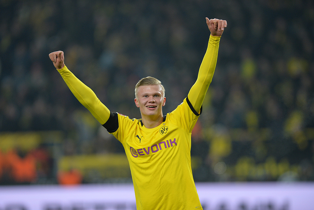 邓加：维尼修斯只能做战术核心，卡塞米罗才配做巴西队队长（邓加：维尼修斯更适合作战术核心，巴西队长应由卡塞米罗担任）